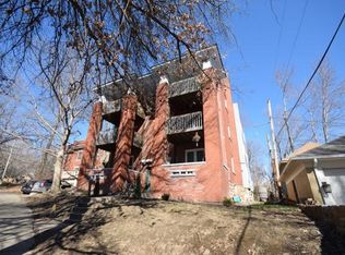 1610 Valentine Rd #17A, Kansas City, MO 64111