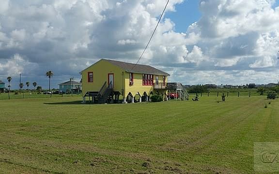 3rd image of 4118 1st St