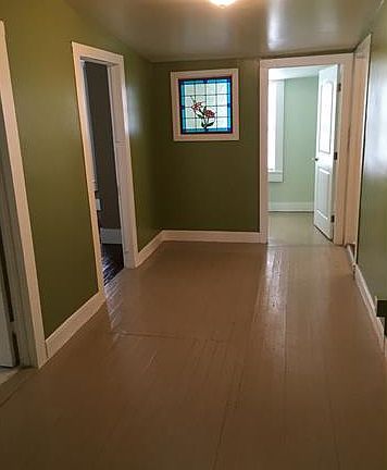 3rd image of 403 Fawcett St