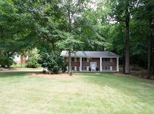 555 Forestdale Dr, Auburn, AL 36830