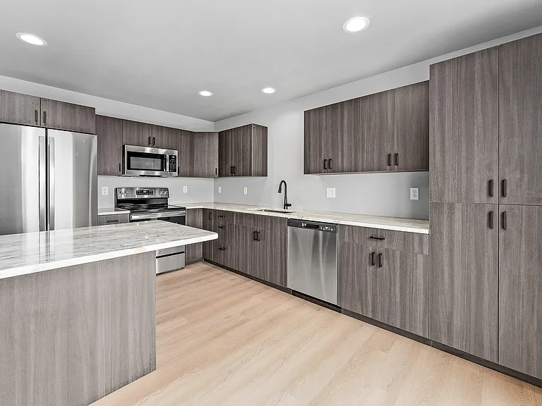 535 Harper Cir — Photo 4
