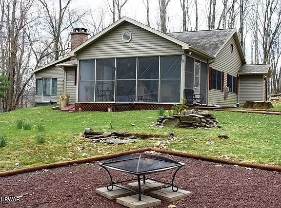 2nd image of 523 Lakeshore Dr