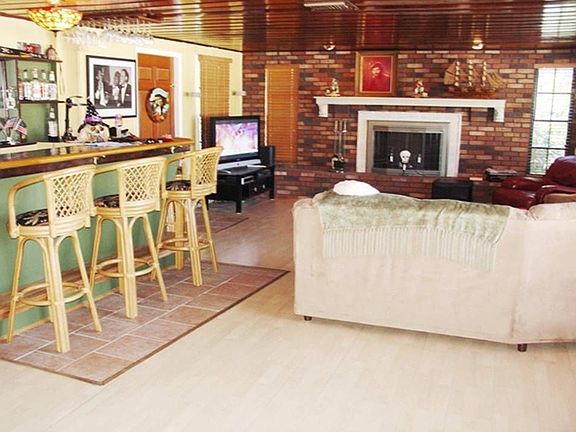 8 foot Entertainment Bar