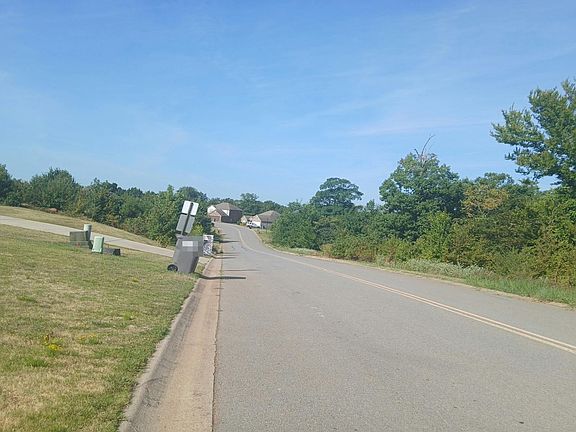 4th image of 14417 Skyline Dr