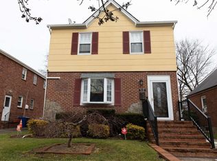 52 Heathcote Rd, Elmont, NY 11003