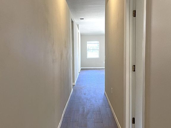 2nd image of 5446 Andrea St