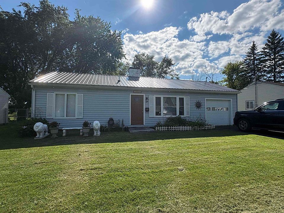 1st image of 27 Colgate Dr