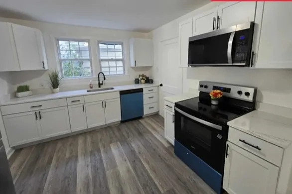 620 W Virginia Ave — Photo 5