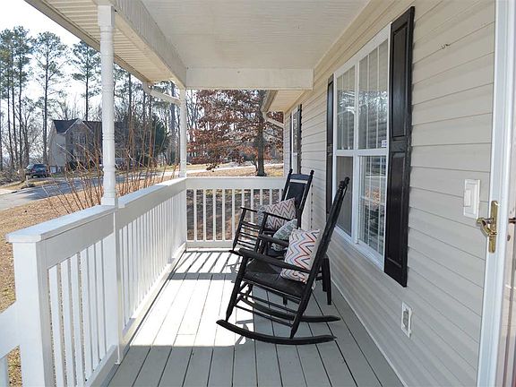 2nd image of 170 Shady Hollow Cir SE