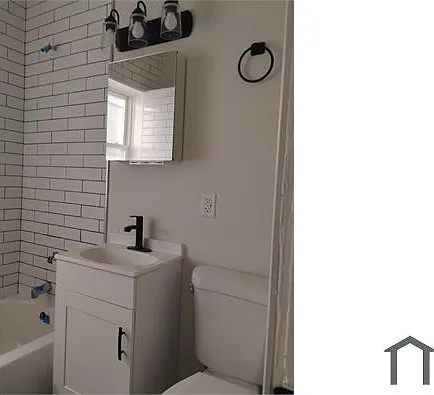 43 N Menard Ave #1 — Photo 4