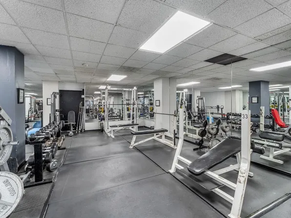 2110 Harmon Cove Tower image 44 of 50