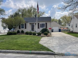 1335 Luscombe Dr, Toledo, OH 43614