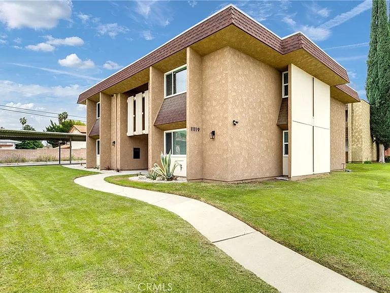 11119 Poplar St #D — Photo 1