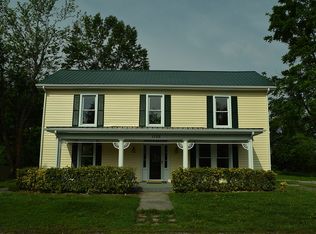 1155 King St NE, Christiansburg, VA 24073