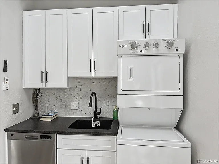 1768 N Emerson St — Photo 7