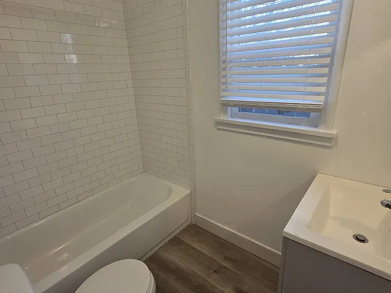 759 E Scott Ave — Photo 8