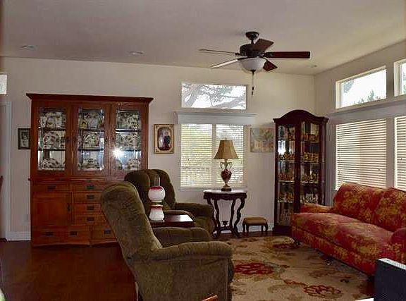 4th image of 9 Oceanview Ave #9