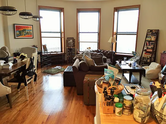 Rented by Joe Gotham LTD | media 33