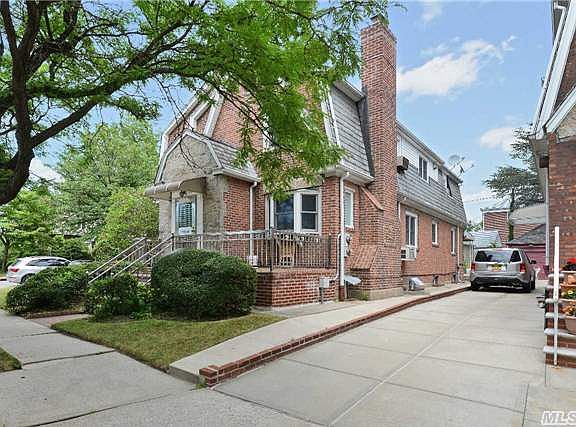 3rd image of 6303 Cromwell Cres