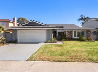 16422 Whittier Ln, Huntington Beach, CA 92647