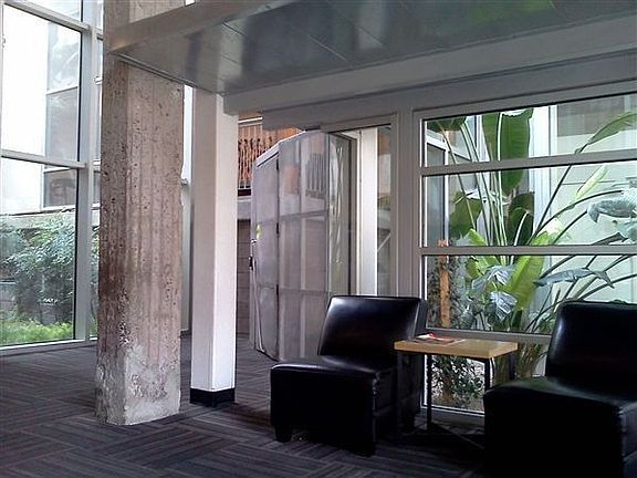 209 West Jackson Lobby