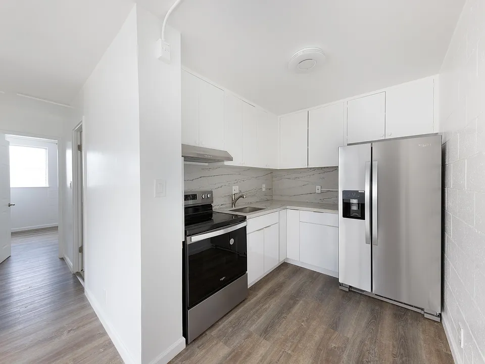 2745 Kapiolani Blvd #404