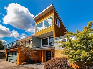 11278 NE Wing Point Dr, Bainbridge Island, WA 98110