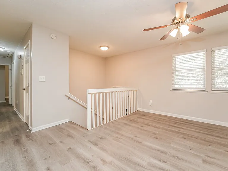 2194 Cherokee Valley Cir — Photo 6