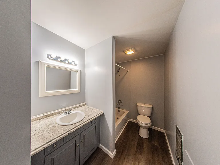 120 Lake Dr #2 — Photo 24