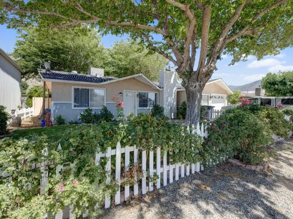 2824 Steensen St, Lake Isabella, CA 93240