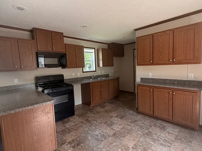 42 Hosner Dr #42 — Photo 4