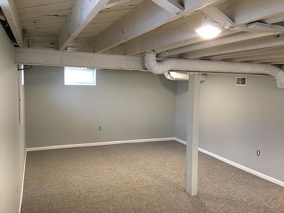 4th image of 4776 N Diversey Blvd