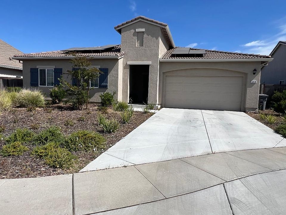 1st image of 4910 Starfruit Ct