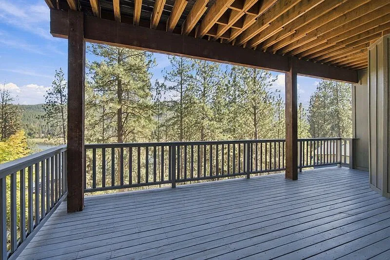 24817 E Liberty Creek Rd — Photo 2