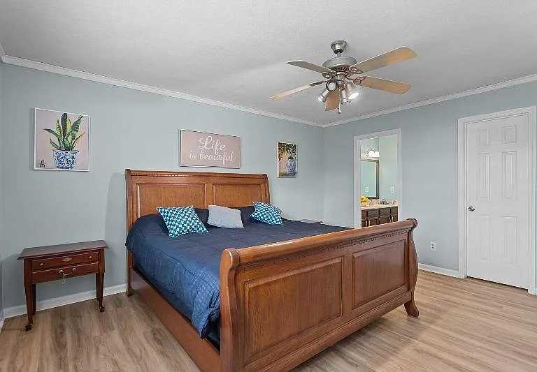 4401 Southfield Ct — Photo 8