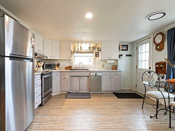 5th image of 1810 1/2 River Rd