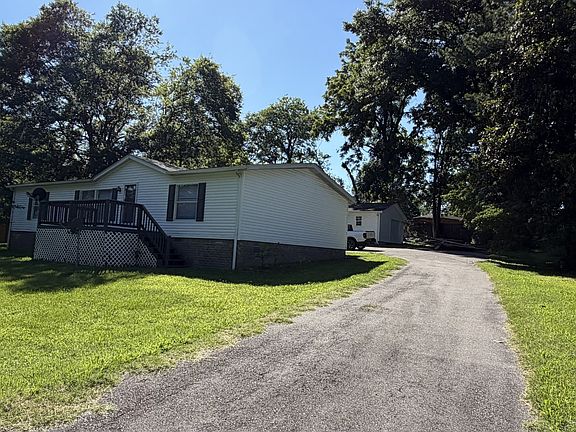 2nd image of 125 Fisher St