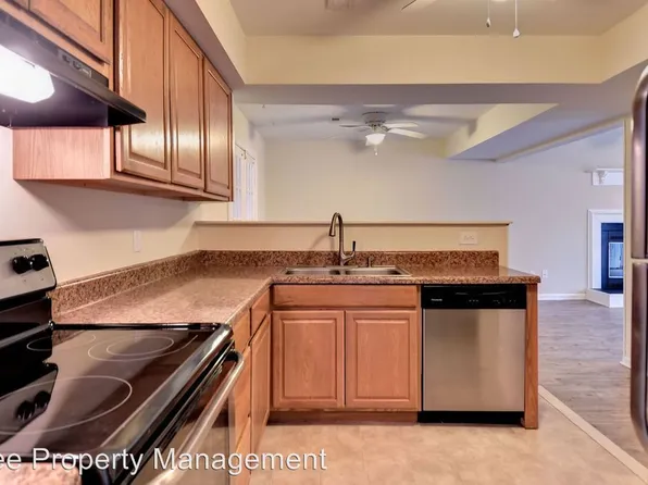 206 Trivalon Ct, Yorktown, VA 23693