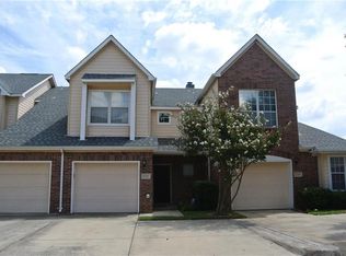 2366 Southcourt Cir, Irving, TX 75038