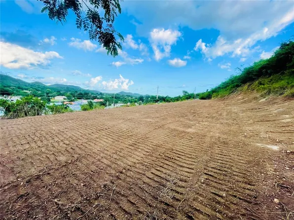 El Yunque Urb Quintas De Altamira, Juana Diaz, PR 00795