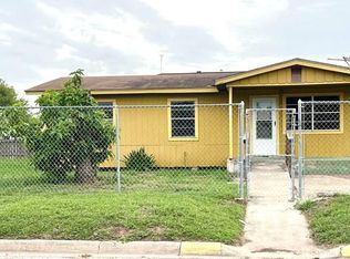 310 S Manautou St, Port Isabel, TX 78578