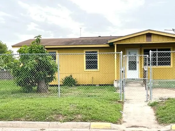 310 S Manautou St, Port Isabel, TX 78578