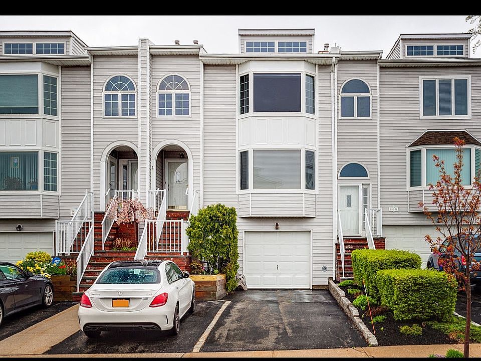 2nd image of 24224B Oak Park Dr