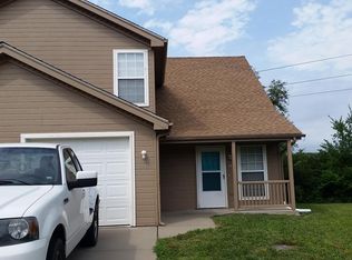 7445 N Hunter Ct, Kansas City, MO 64158