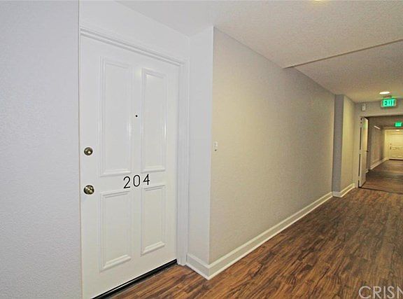 4th image of 21650 Burbank Blvd Unit 204