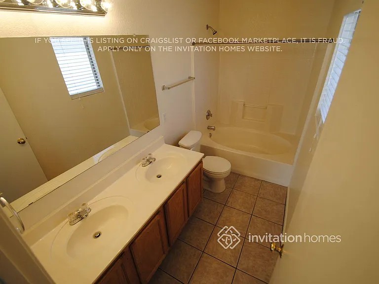 16085 W Adams St — Photo 6