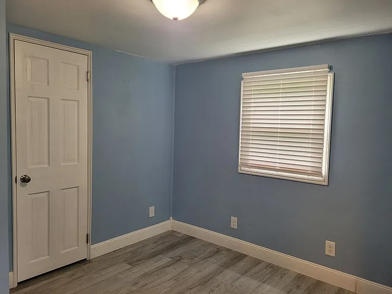 2327 Ritner Hwy — Photo 8