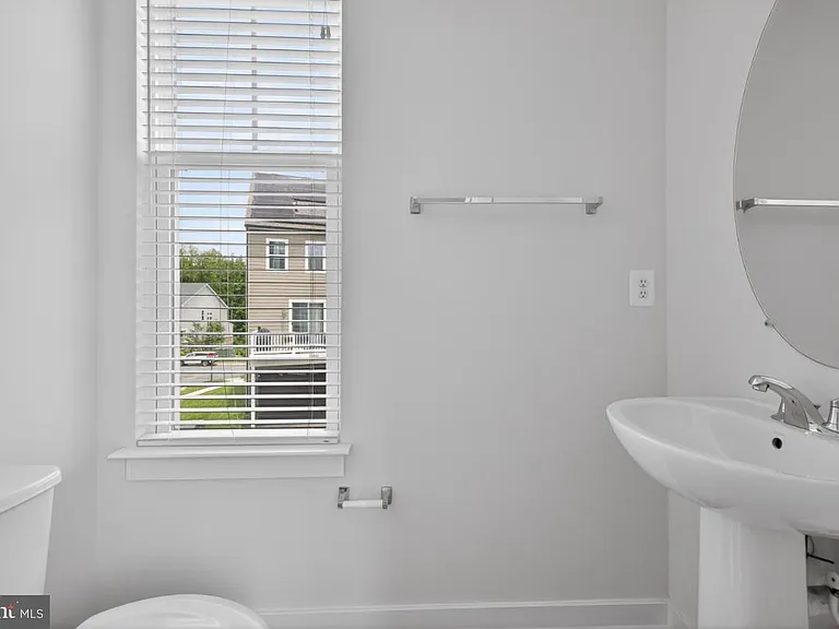 1601 Grove Chestnut Rd — Photo 13