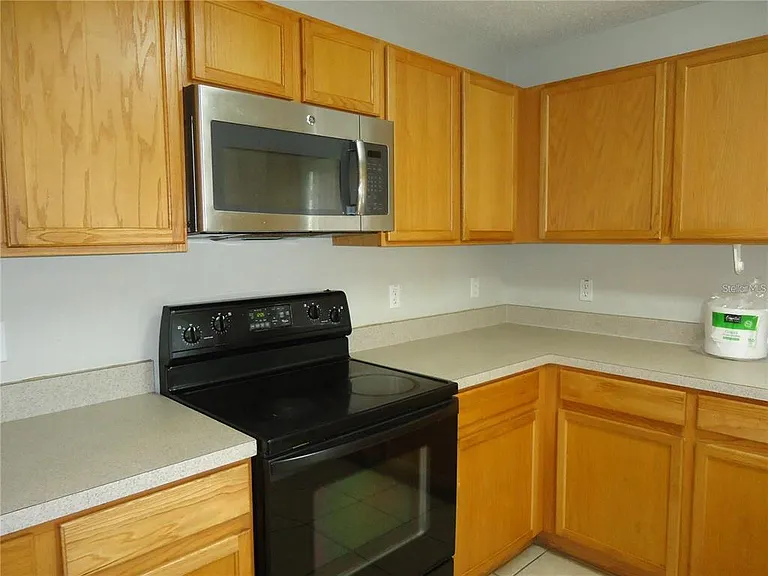 121 Bristol Forest Trl — Photo 6