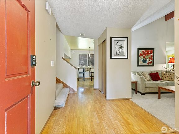 3rd image of 36521 25th Avenue S